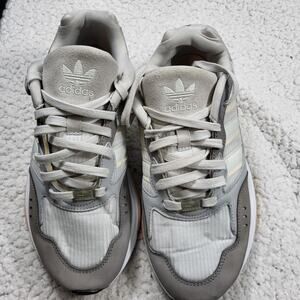 Adidas Retropy F90 sneakers in gray Women's Size 9 US